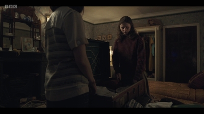 Life_After_Life_S01E02_mkv6165.jpg