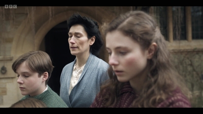 Life_After_Life_S01E02_mkv6258.jpg