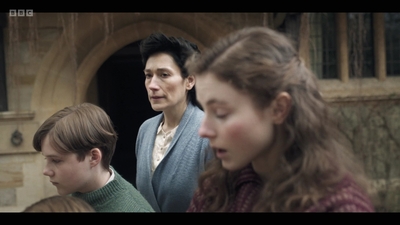 Life_After_Life_S01E02_mkv6259.jpg