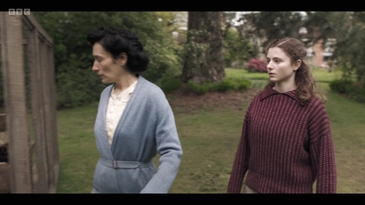 Life_After_Life_S01E02_mkv6273.jpg