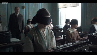 Life_After_Life_S01E02_mkv6375.jpg