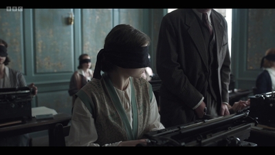 Life_After_Life_S01E02_mkv6398.jpg