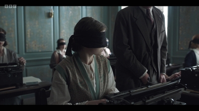 Life_After_Life_S01E02_mkv6399.jpg