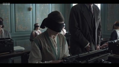 Life_After_Life_S01E02_mkv6409.jpg