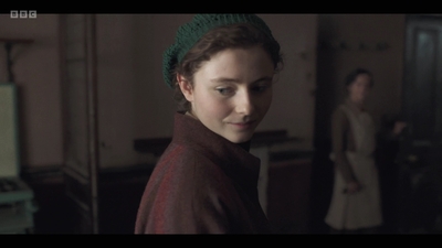 Life_After_Life_S01E02_mkv6430.jpg