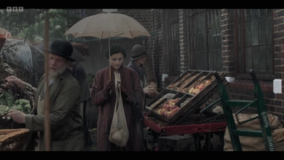 Life_After_Life_S01E02_mkv6438.jpg