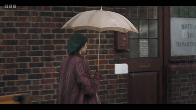 Life_After_Life_S01E02_mkv6447.jpg