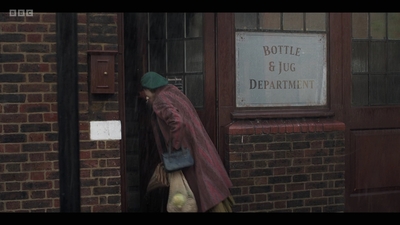 Life_After_Life_S01E02_mkv6461.jpg