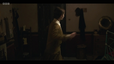 Life_After_Life_S01E02_mkv6500.jpg