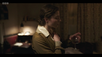 Life_After_Life_S01E02_mkv6508.jpg