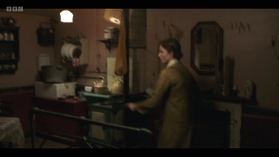 Life_After_Life_S01E02_mkv6510.jpg