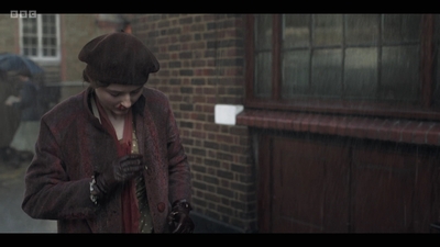 Life_After_Life_S01E02_mkv6539.jpg