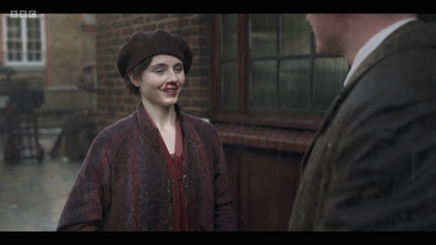 Life_After_Life_S01E02_mkv6561.jpg