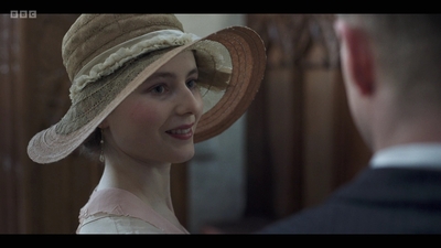 Life_After_Life_S01E02_mkv6624.jpg