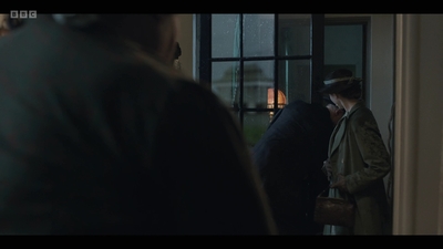 Life_After_Life_S01E03_mkv6803.jpg