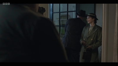Life_After_Life_S01E03_mkv6805.jpg