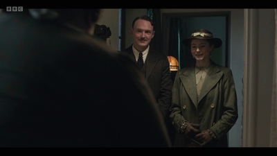 Life_After_Life_S01E03_mkv6815.jpg