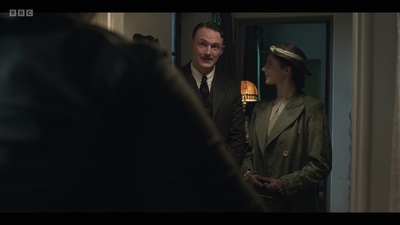 Life_After_Life_S01E03_mkv6834.jpg