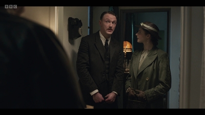 Life_After_Life_S01E03_mkv6838.jpg