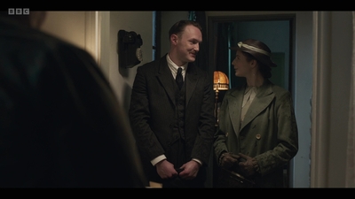 Life_After_Life_S01E03_mkv6843.jpg
