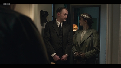 Life_After_Life_S01E03_mkv6845.jpg
