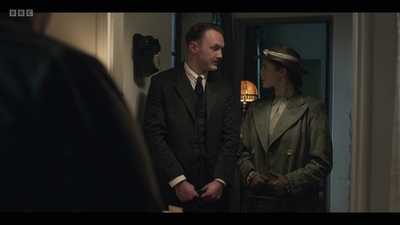 Life_After_Life_S01E03_mkv6846.jpg
