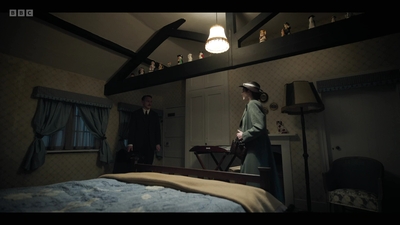 Life_After_Life_S01E03_mkv6864.jpg