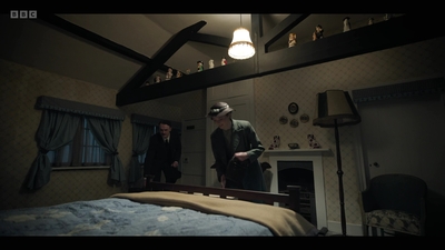Life_After_Life_S01E03_mkv6871.jpg