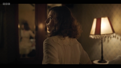 Life_After_Life_S01E03_mkv6877.jpg