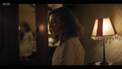 Life_After_Life_S01E03_mkv6879.jpg