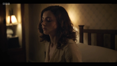 Life_After_Life_S01E03_mkv6888.jpg