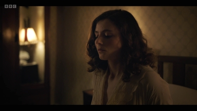 Life_After_Life_S01E03_mkv6890.jpg