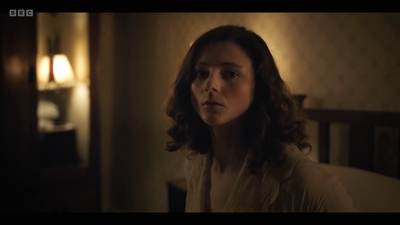 Life_After_Life_S01E03_mkv6891.jpg