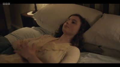 Life_After_Life_S01E03_mkv6900.jpg