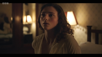 Life_After_Life_S01E03_mkv6911.jpg