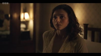 Life_After_Life_S01E03_mkv6919.jpg