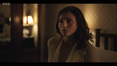 Life_After_Life_S01E03_mkv6921.jpg