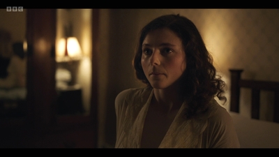 Life_After_Life_S01E03_mkv6922.jpg