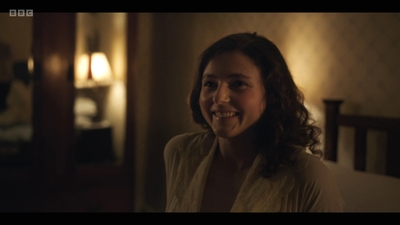 Life_After_Life_S01E03_mkv6925.jpg