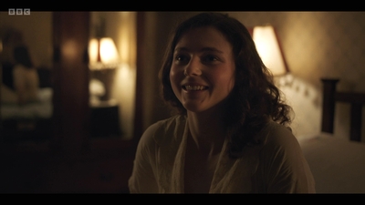 Life_After_Life_S01E03_mkv6928.jpg