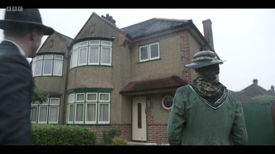 Life_After_Life_S01E03_mkv6958.jpg