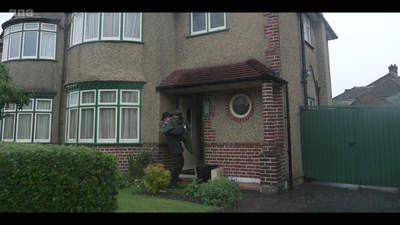 Life_After_Life_S01E03_mkv6969.jpg
