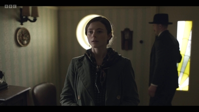 Life_After_Life_S01E03_mkv6985.jpg