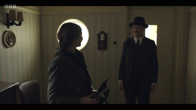 Life_After_Life_S01E03_mkv6987.jpg