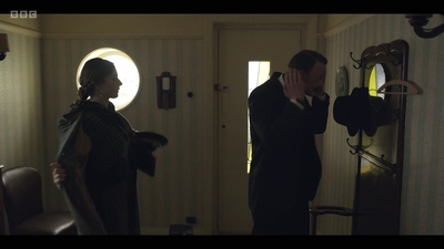 Life_After_Life_S01E03_mkv6992.jpg