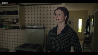 Life_After_Life_S01E03_mkv7011.jpg