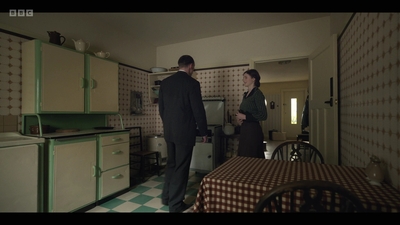 Life_After_Life_S01E03_mkv7035.jpg