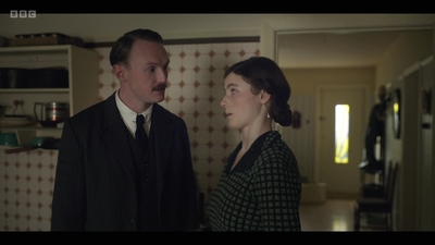 Life_After_Life_S01E03_mkv7040.jpg