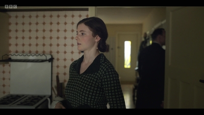 Life_After_Life_S01E03_mkv7045.jpg