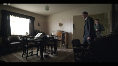 Life_After_Life_S01E03_mkv7050.jpg